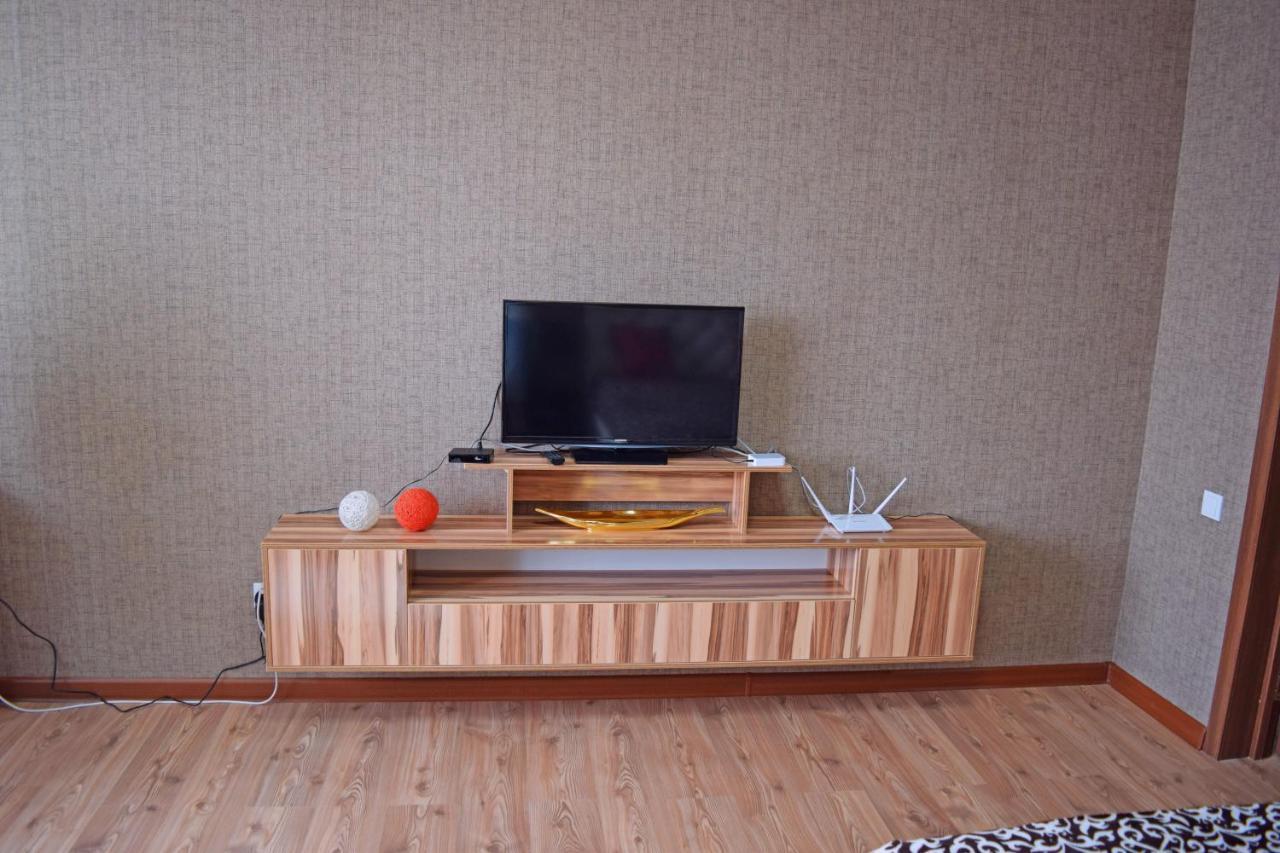Bishkek Sunny Apartment In The Center Εξωτερικό φωτογραφία